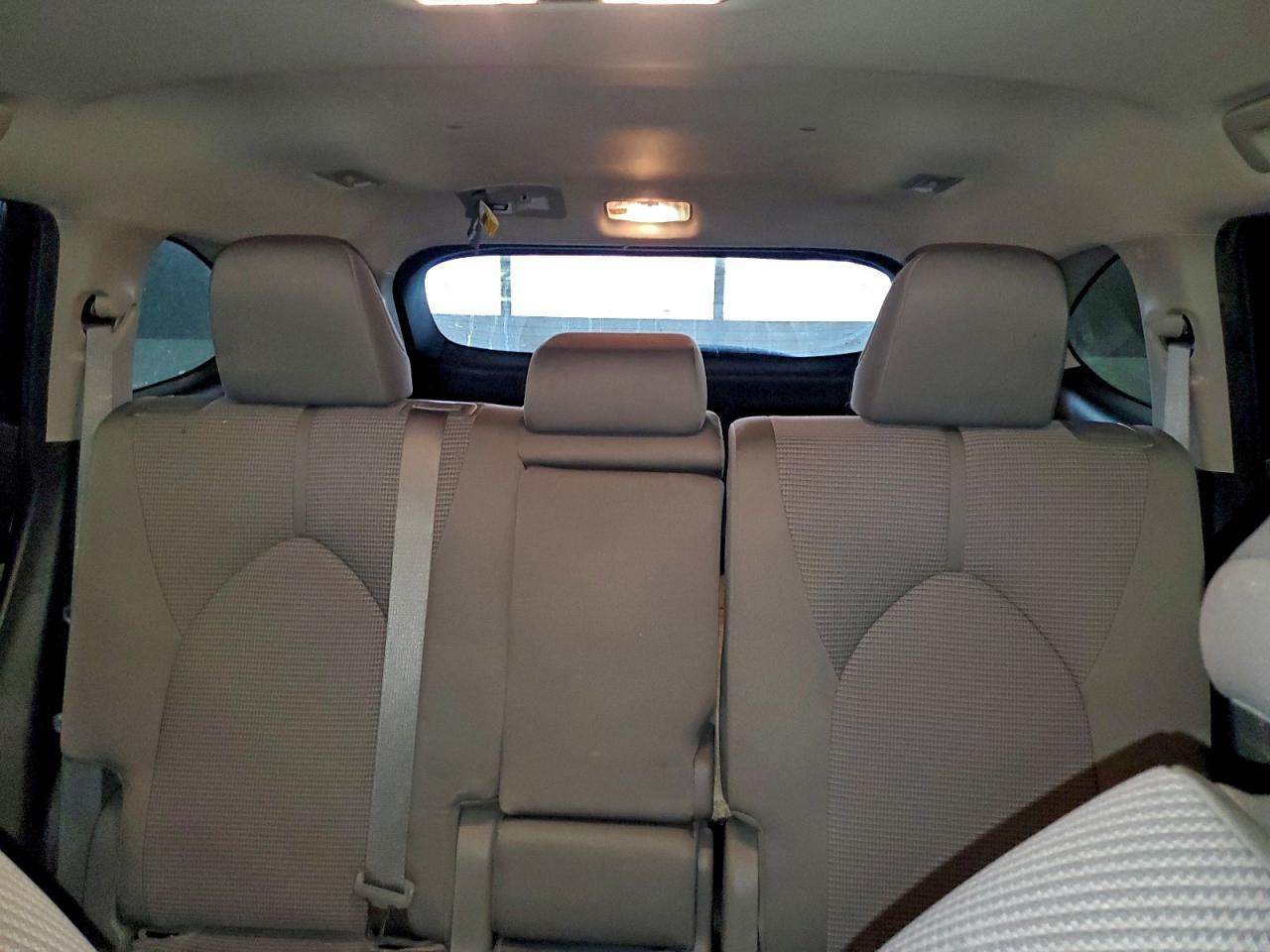 2022 TOYOTA HIGHLANDER LE photo 10