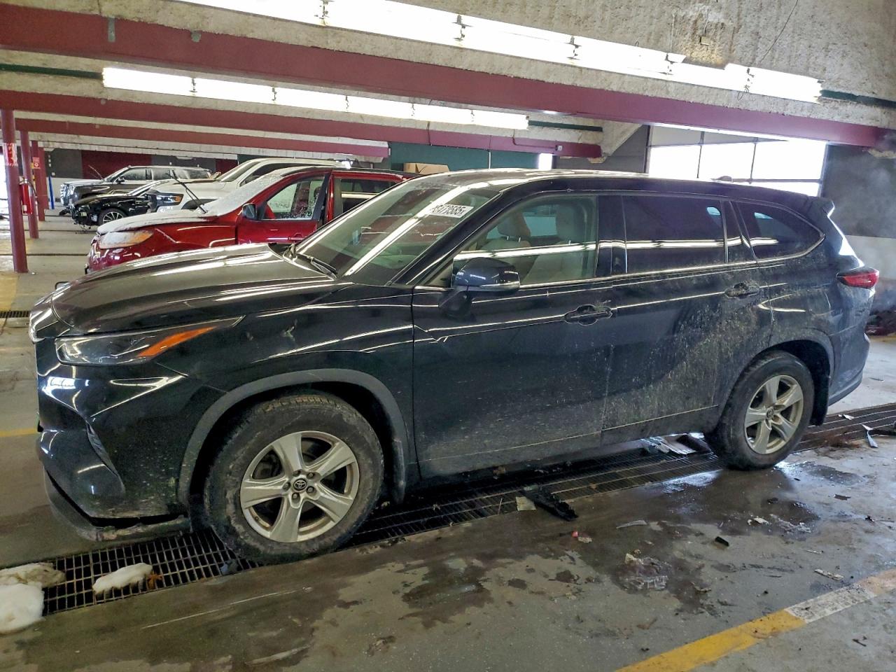 2022 TOYOTA HIGHLANDER