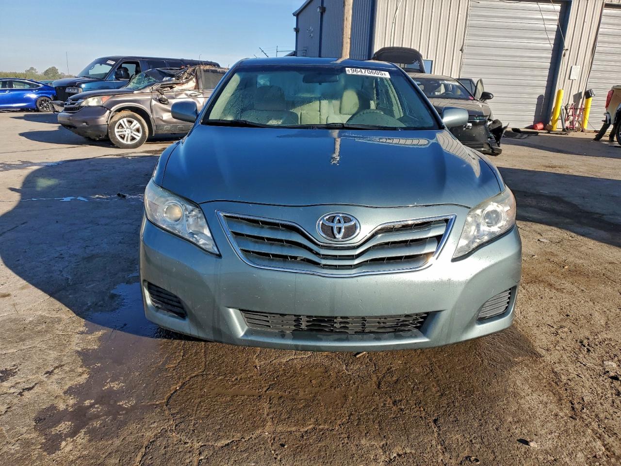 2011 TOYOTA CAMRY BASE photo 5
