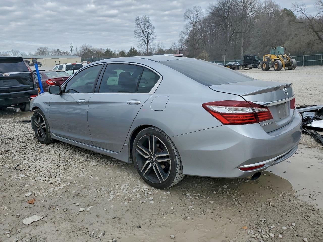 2016 HONDA ACCORD SPORT photo 2