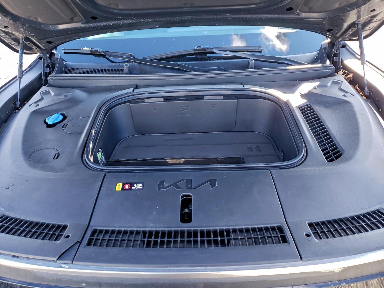 2024 KIA EV9 WIND photo 12