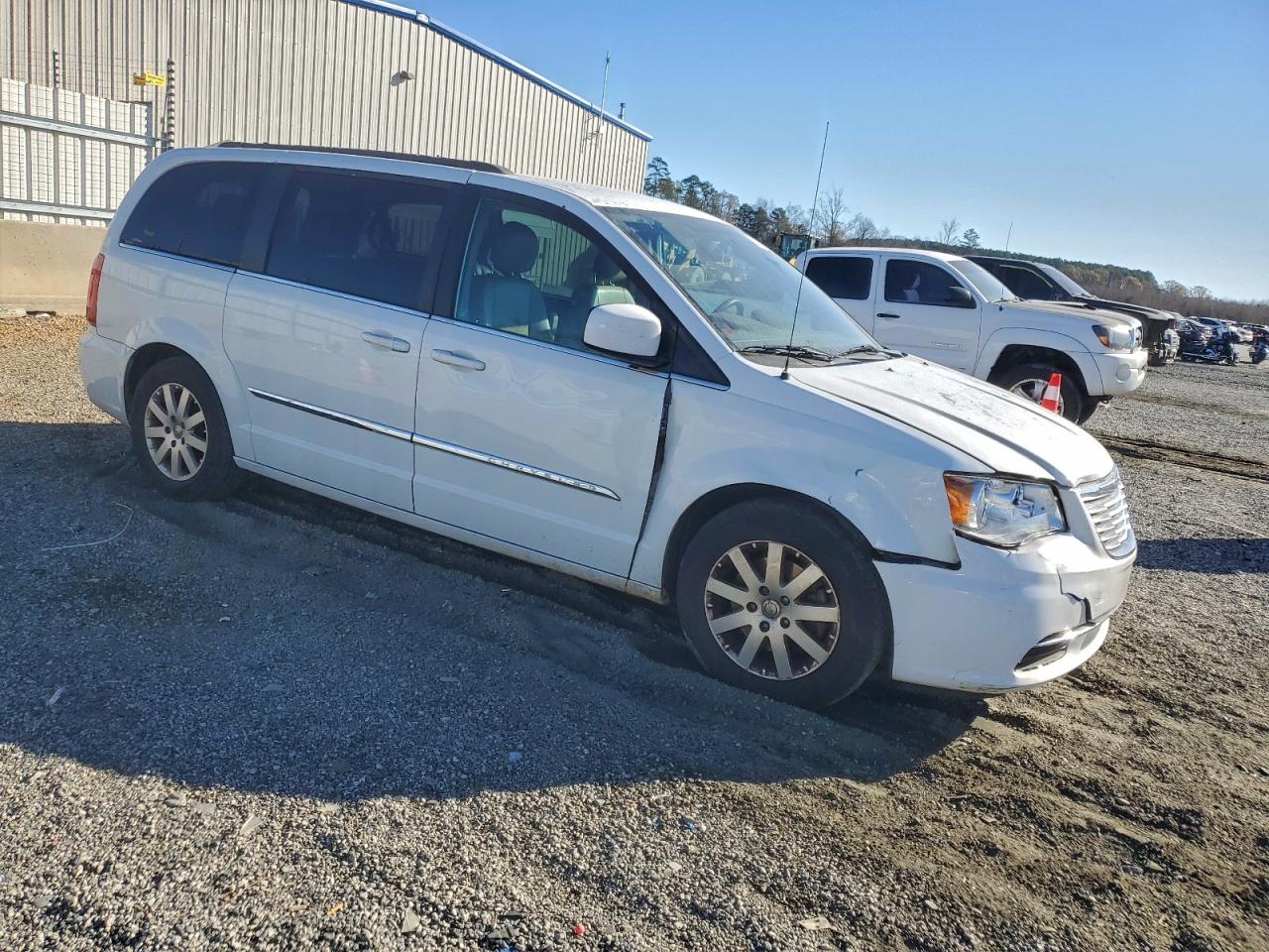 2015 CHRYSLER TOWN & COUNTRY TOURING photo 4