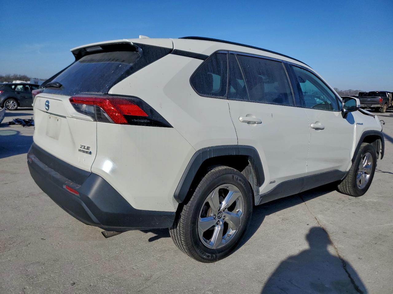 2021 TOYOTA RAV4 XLE PREMIUM photo 3