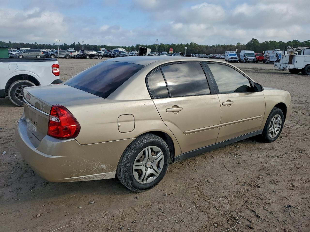 2007 CHEVROLET MALIBU LS photo 3