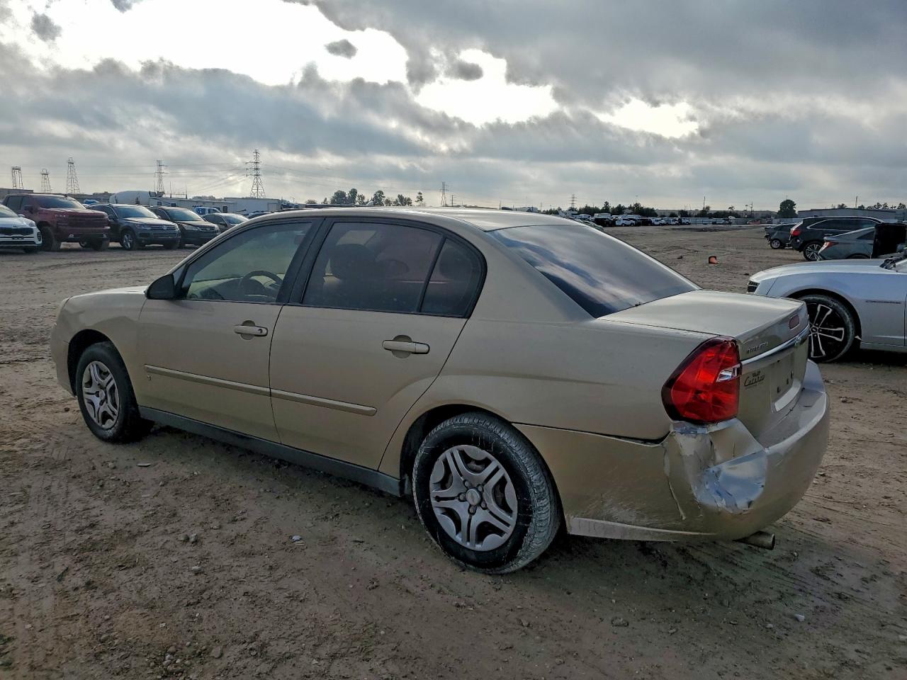 2007 CHEVROLET MALIBU LS photo 2