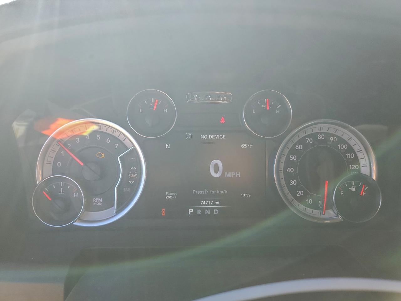 2023 RAM 1500 CLASSIC SLT photo 9