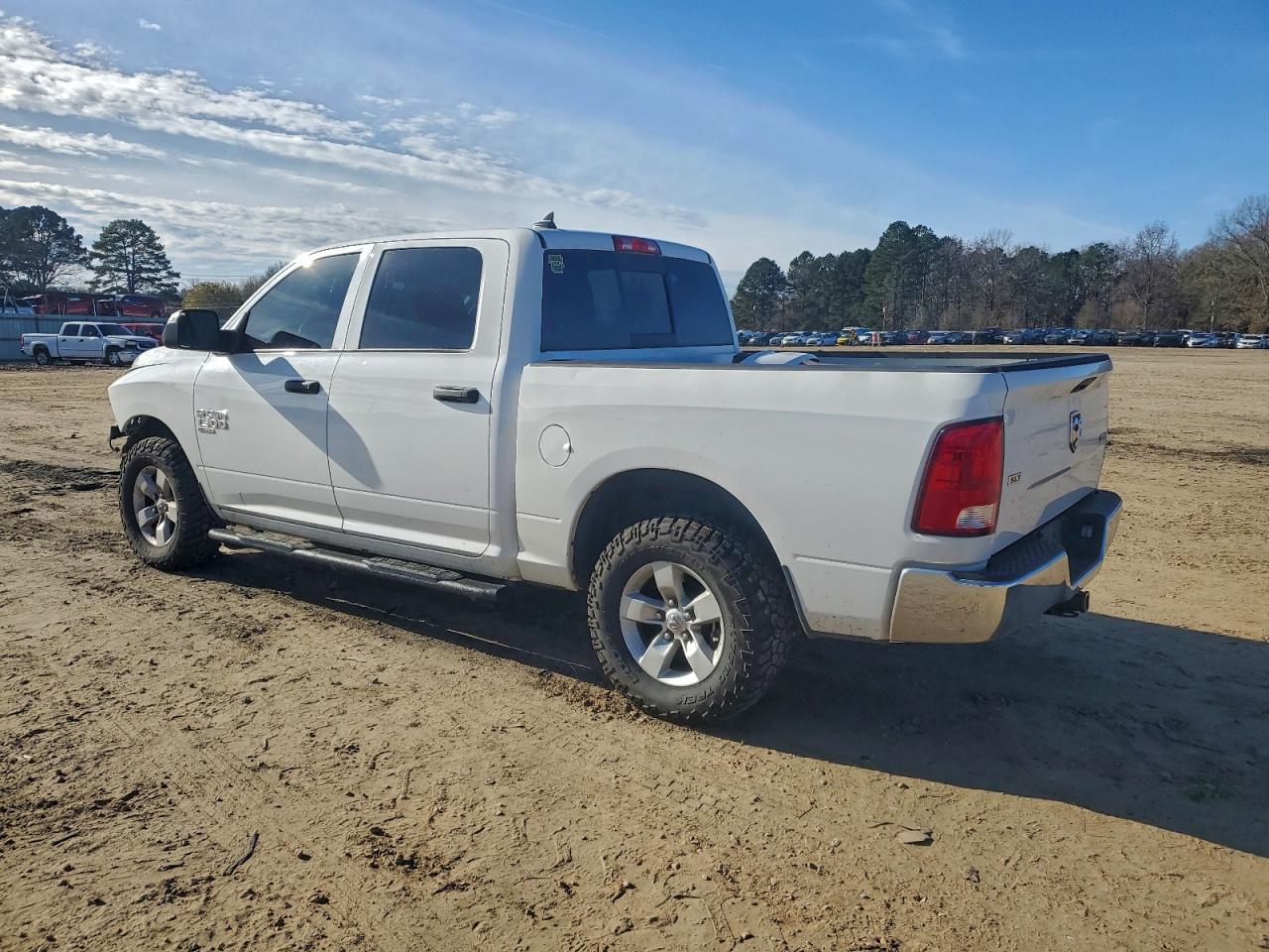2023 RAM 1500 CLASSIC SLT photo 2