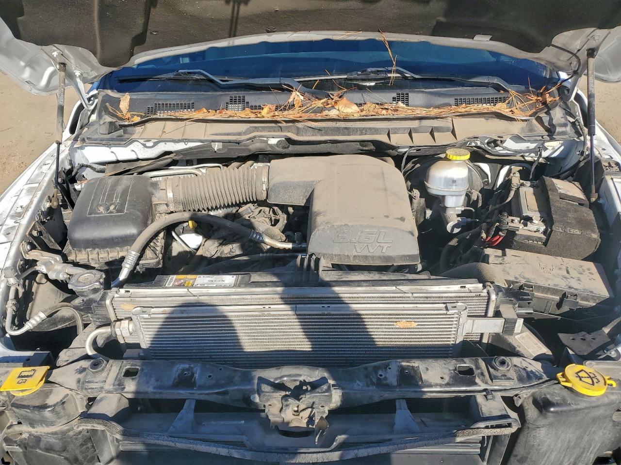 2023 RAM 1500 CLASSIC SLT photo 11