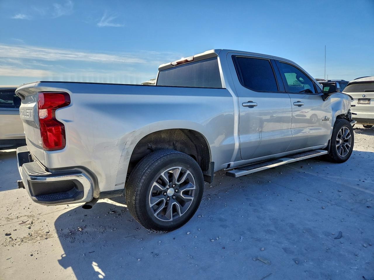 2021 CHEVROLET SILVERADO C1500 LT photo 3