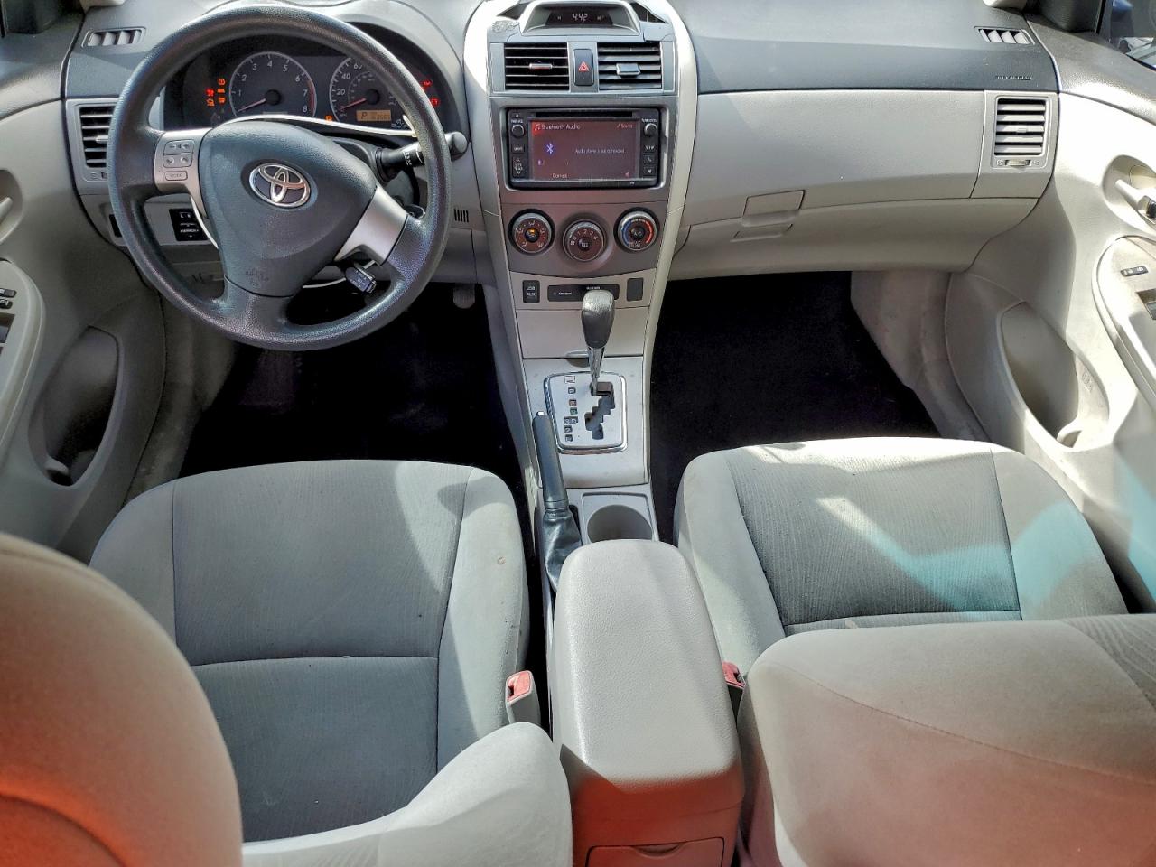 2013 TOYOTA COROLLA BASE photo 8