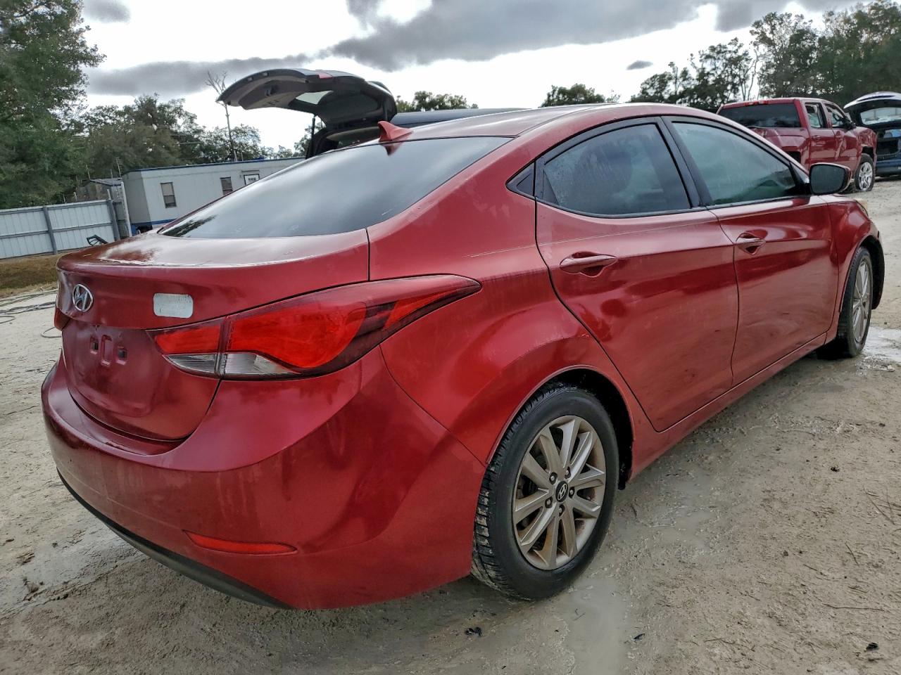 2015 HYUNDAI ELANTRA SE photo 3