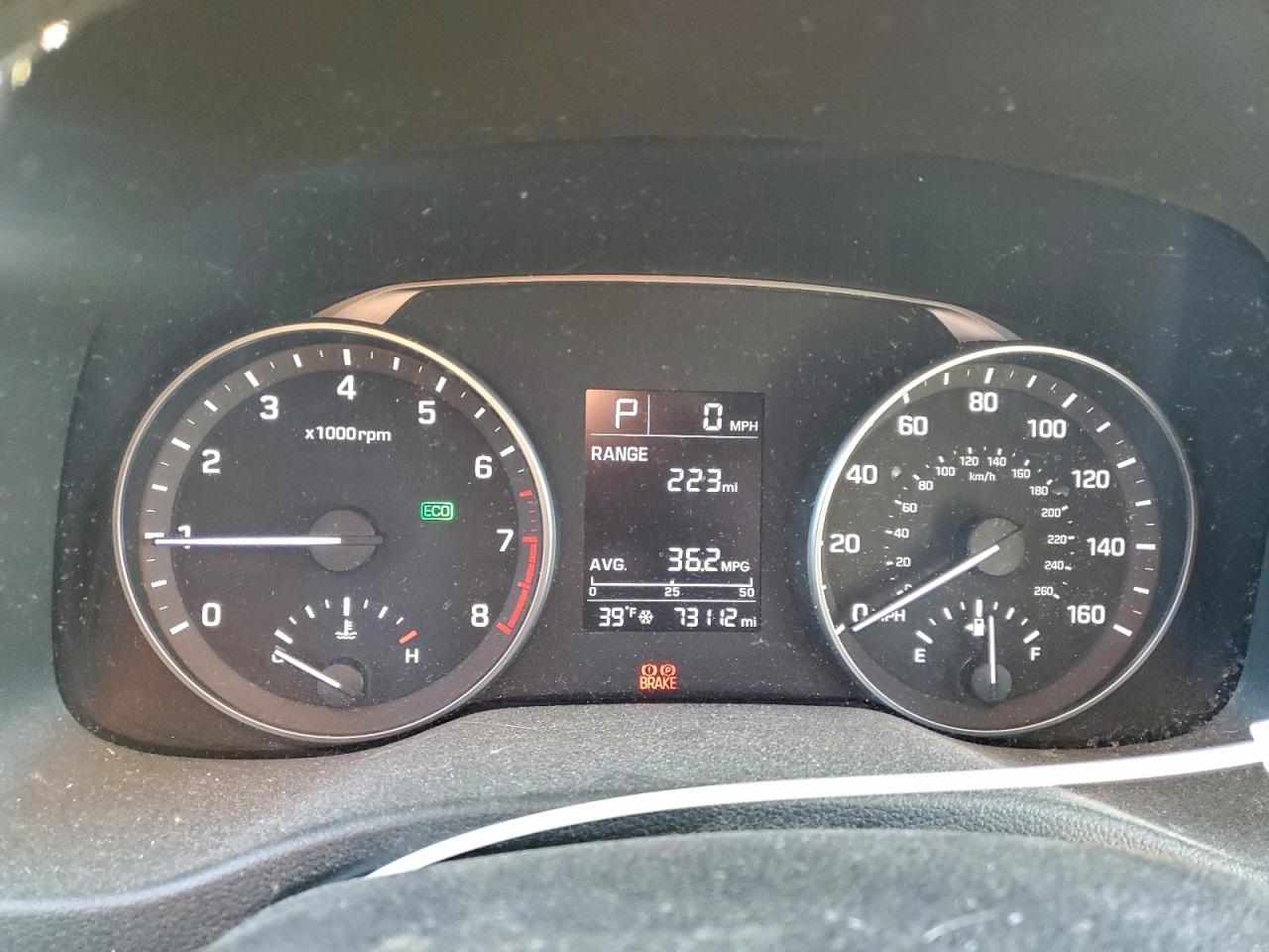 2017 HYUNDAI ELANTRA SE photo 9
