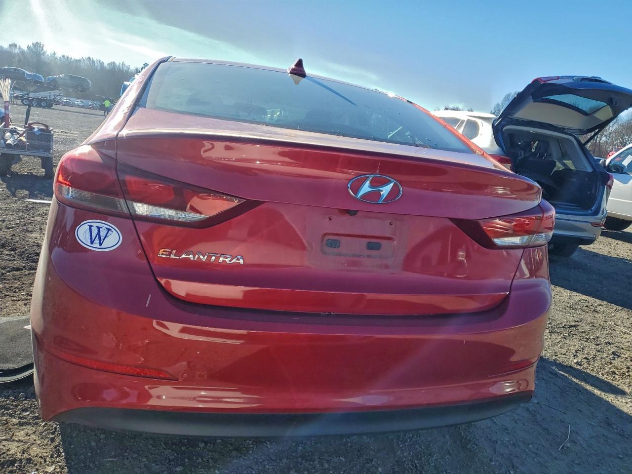 2017 HYUNDAI ELANTRA SE photo 6