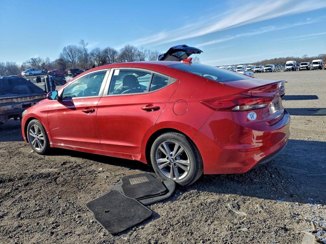 2017 HYUNDAI ELANTRA SE photo 2