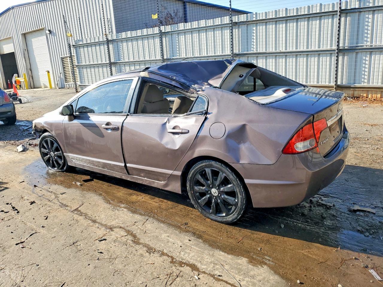 2011 HONDA CIVIC LX photo 2
