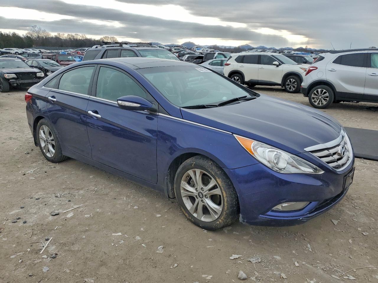 2012 HYUNDAI SONATA SE photo 4