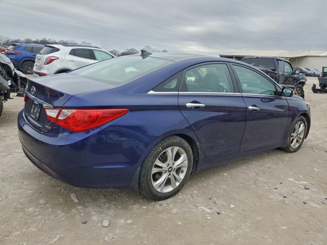 2012 HYUNDAI SONATA SE photo 3