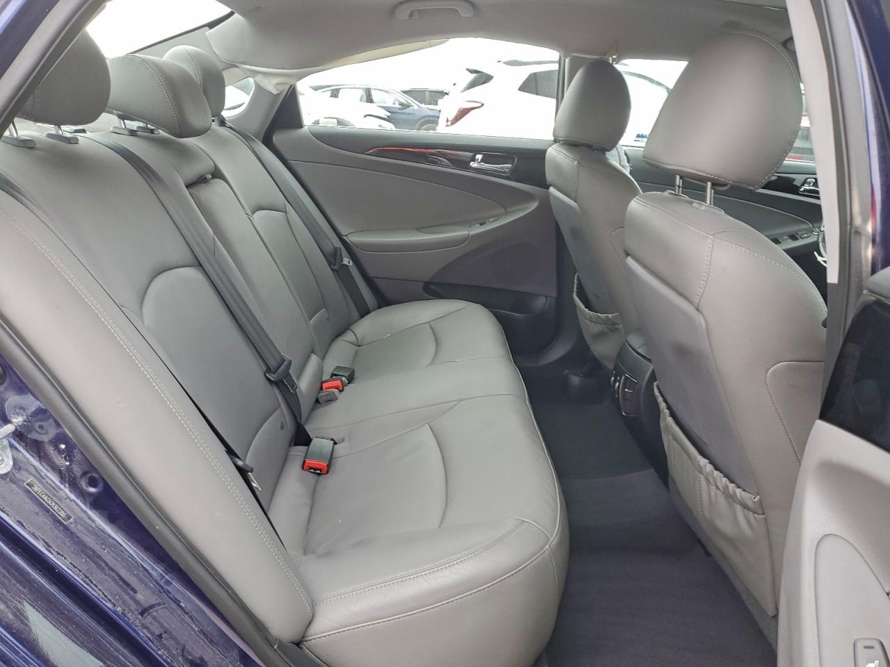 2012 HYUNDAI SONATA SE photo 10