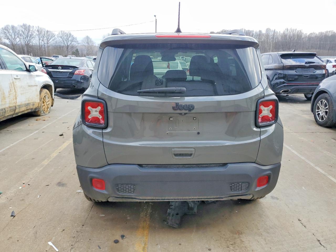 2020 JEEP RENEGADE LATITUDE photo 6