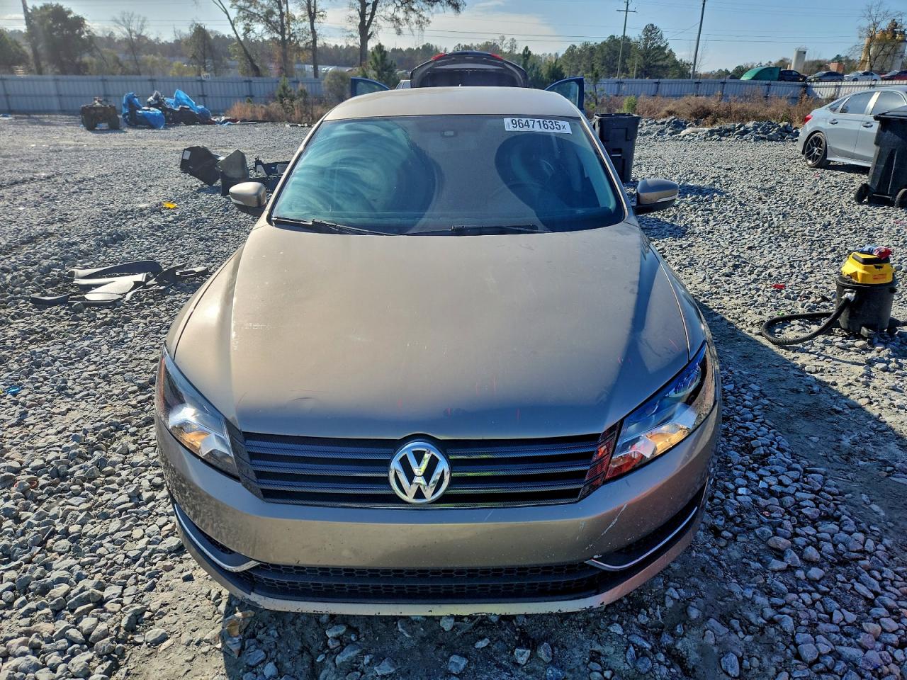 2015 VOLKSWAGEN PASSAT S photo 5