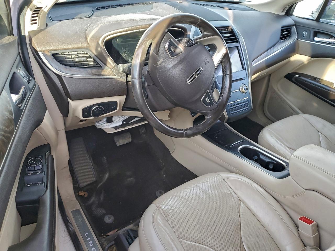 2017 LINCOLN MKC RESERVE photo 8