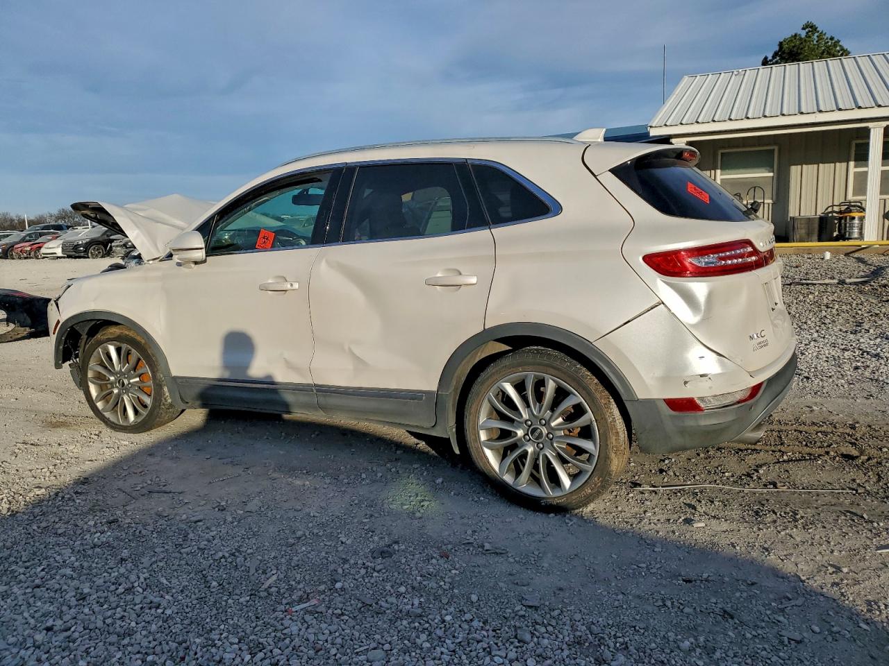 2017 LINCOLN MKC RESERVE photo 2