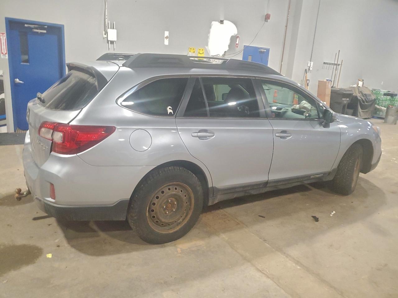 2015 SUBARU OUTBACK 3.6R LIMITED photo 3