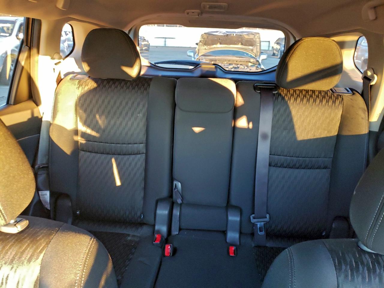 2018 NISSAN ROGUE S photo 10