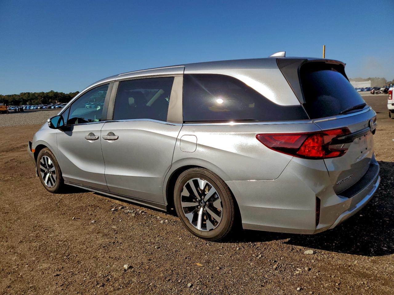 2025 HONDA ODYSSEY EXL photo 2