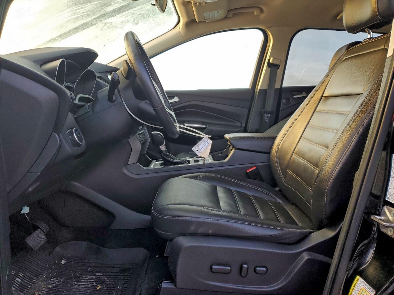 2017 FORD ESCAPE SE photo 7