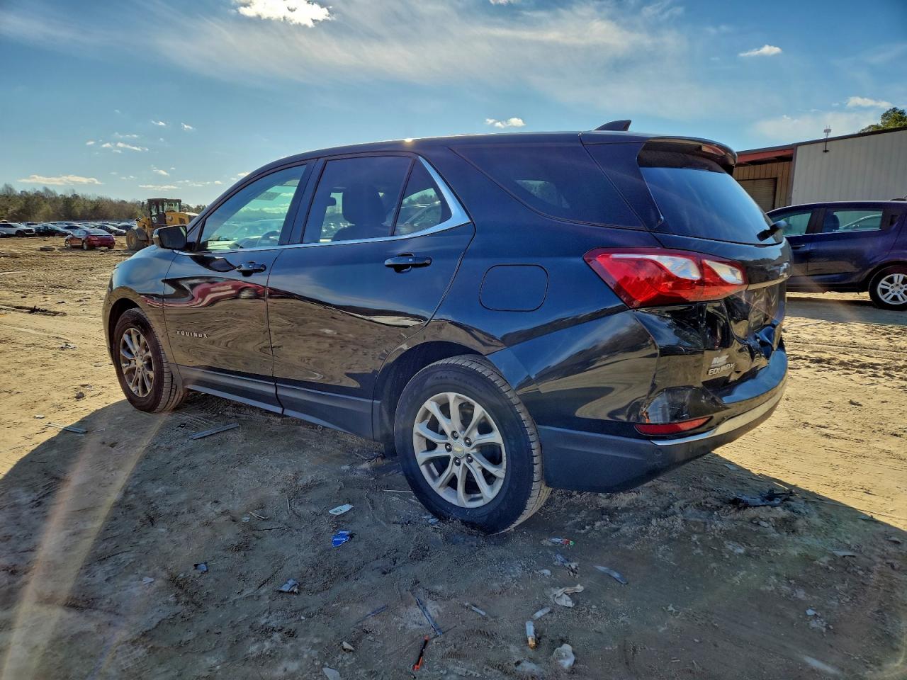 2019 CHEVROLET EQUINOX LT photo 2