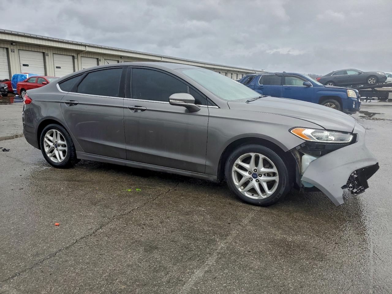 2014 FORD FUSION SE photo 4