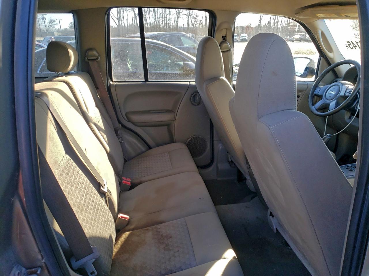 2005 JEEP LIBERTY SPORT photo 10