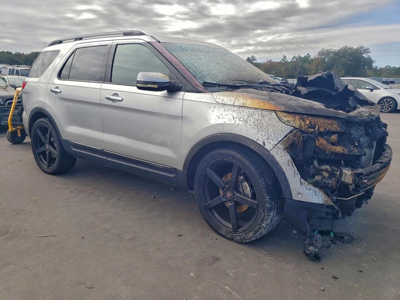 2011 FORD EXPLORER LIMITED photo 4