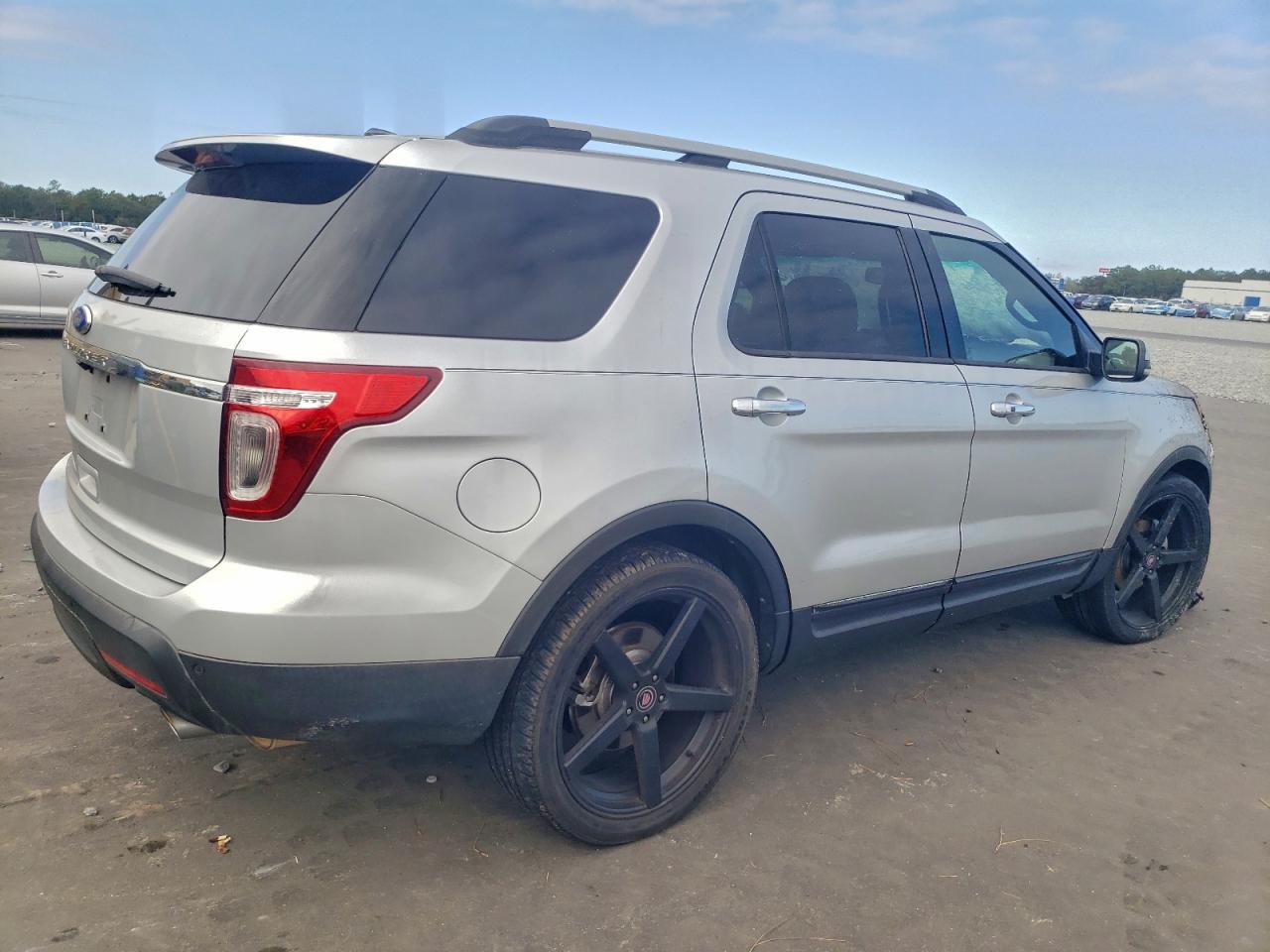 2011 FORD EXPLORER LIMITED photo 3