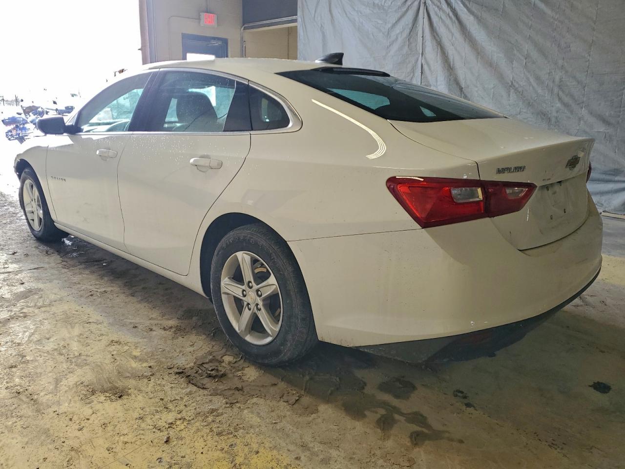 2022 CHEVROLET MALIBU LS photo 2