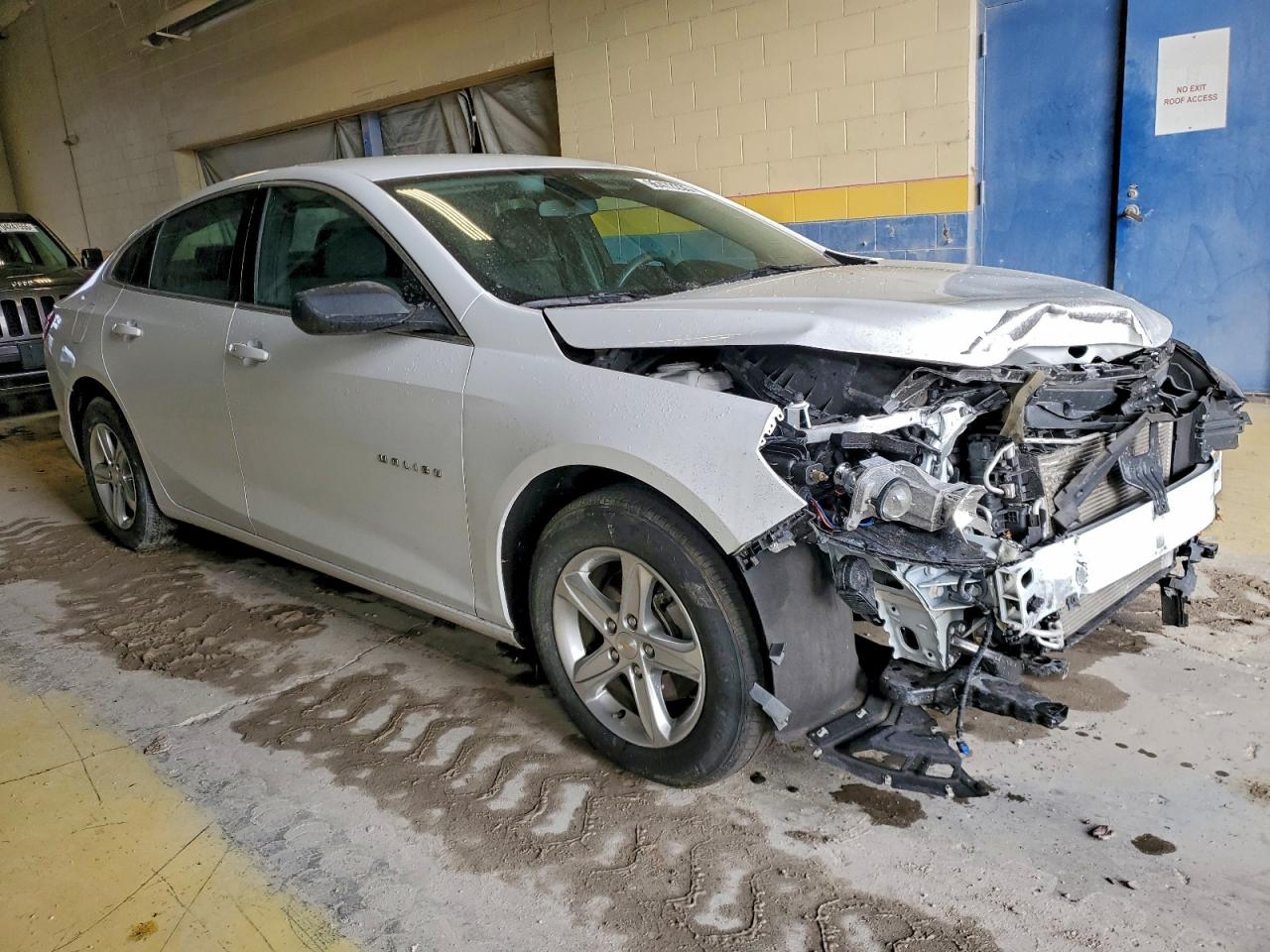 2022 CHEVROLET MALIBU LS photo 4