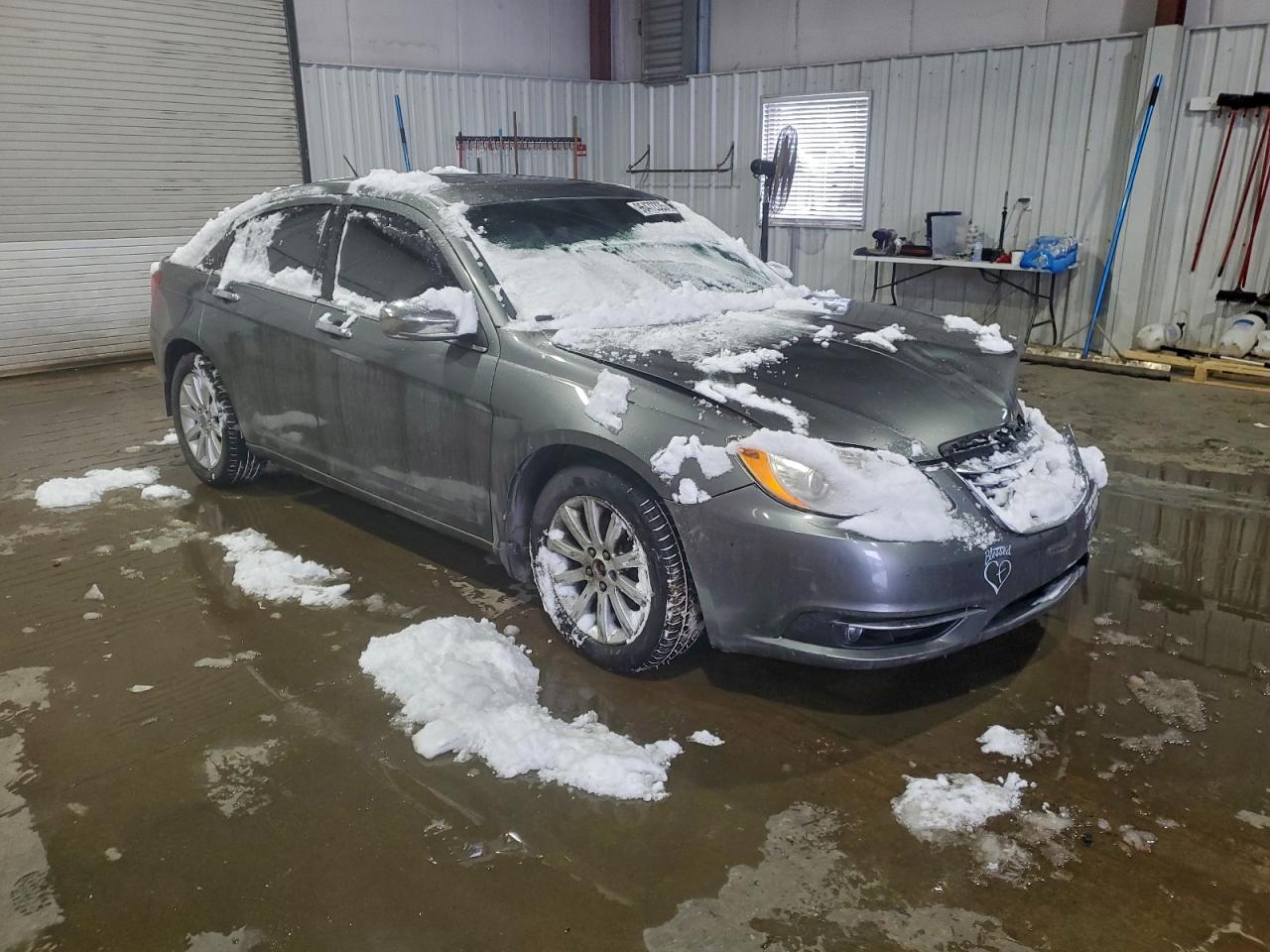 2013 CHRYSLER 200 LIMITED photo 4