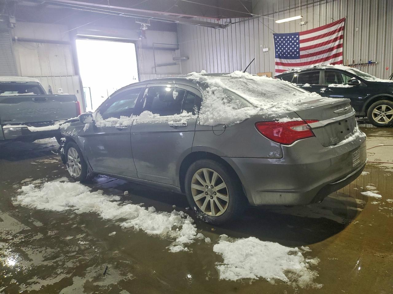 2013 CHRYSLER 200 LIMITED photo 2