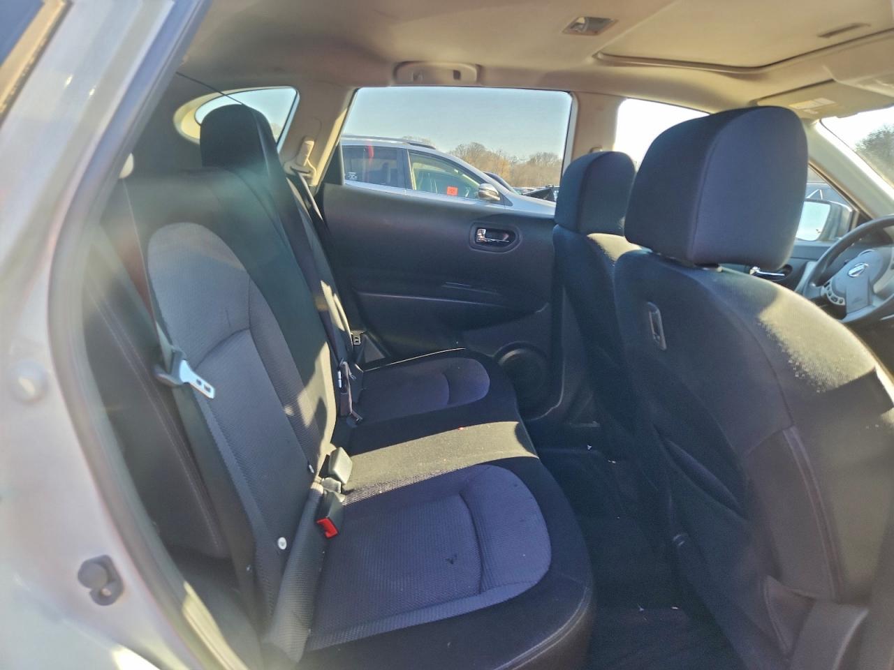 2013 NISSAN ROGUE S photo 11