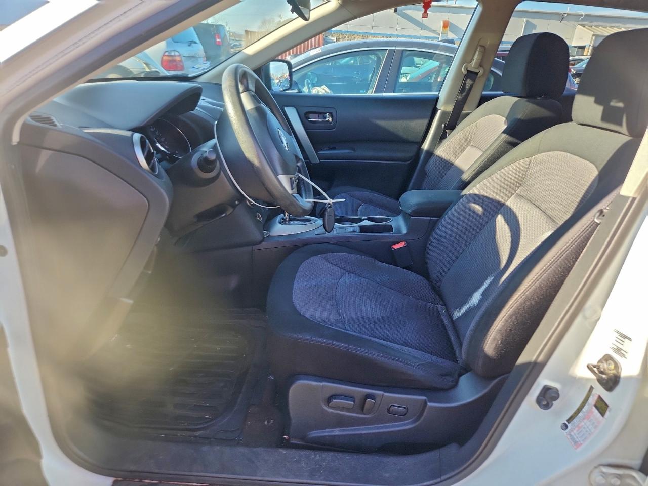 2013 NISSAN ROGUE S photo 7