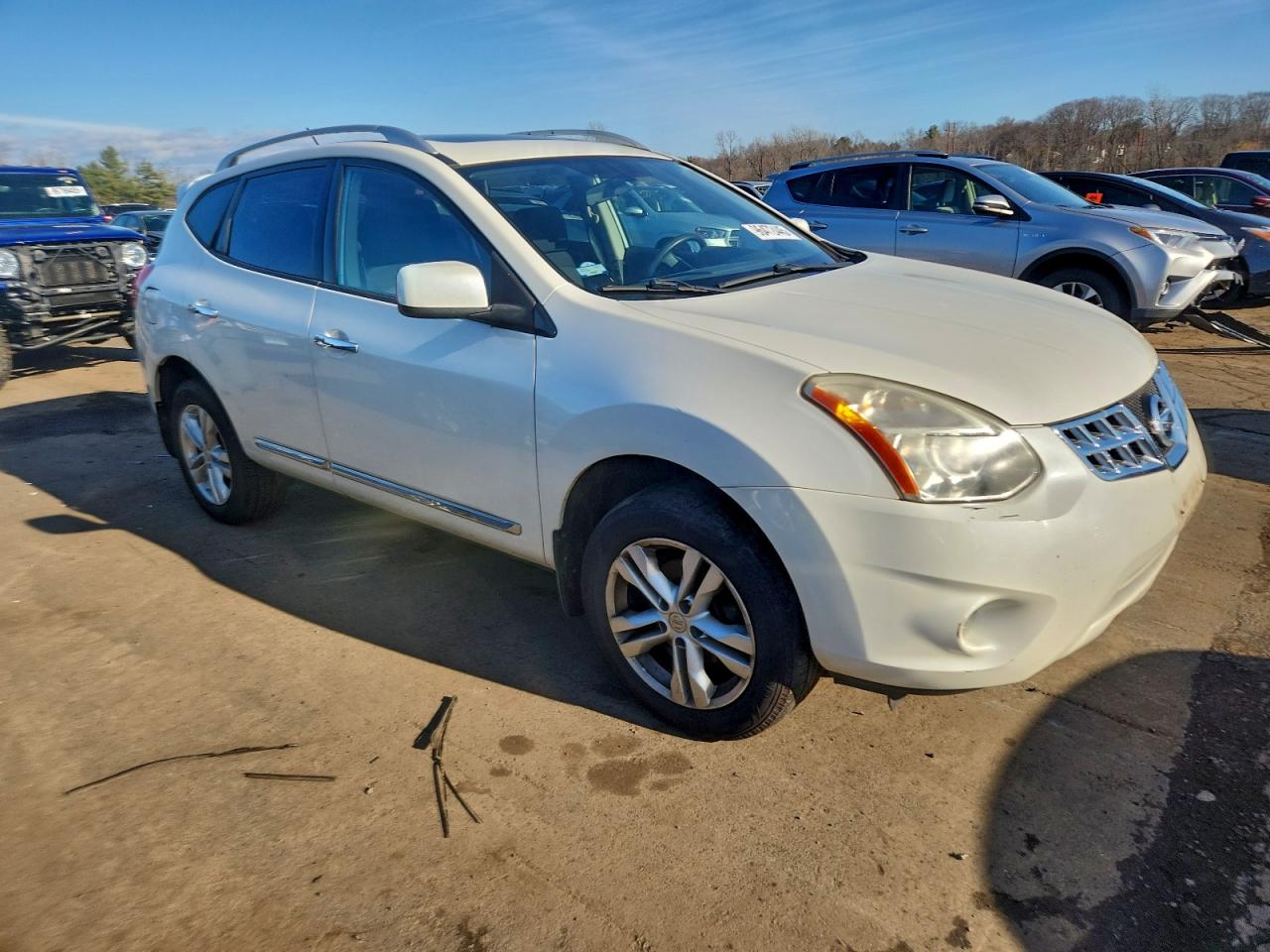 2013 NISSAN ROGUE S photo 4