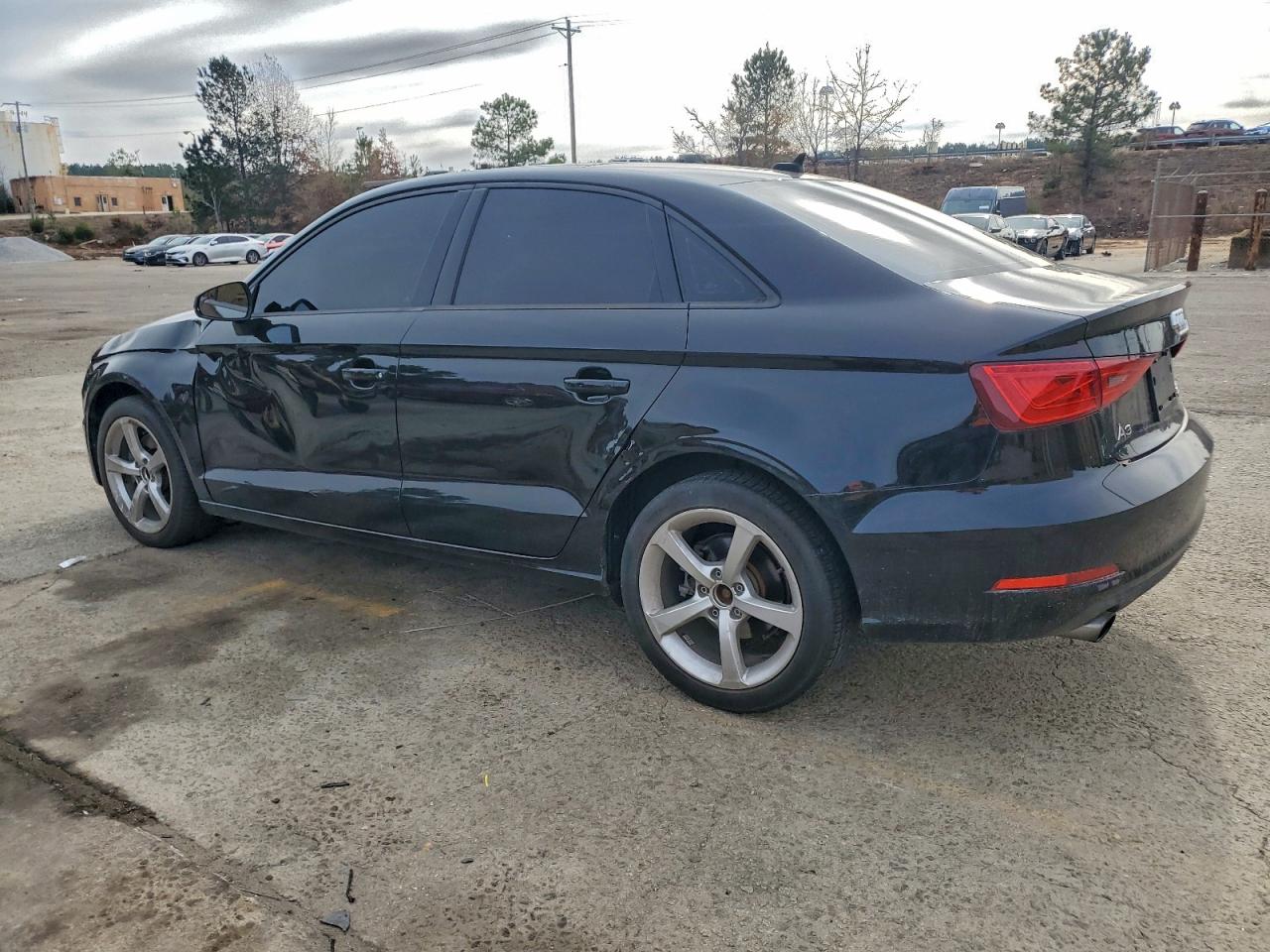 2015 AUDI A3 PREMIUM photo 2