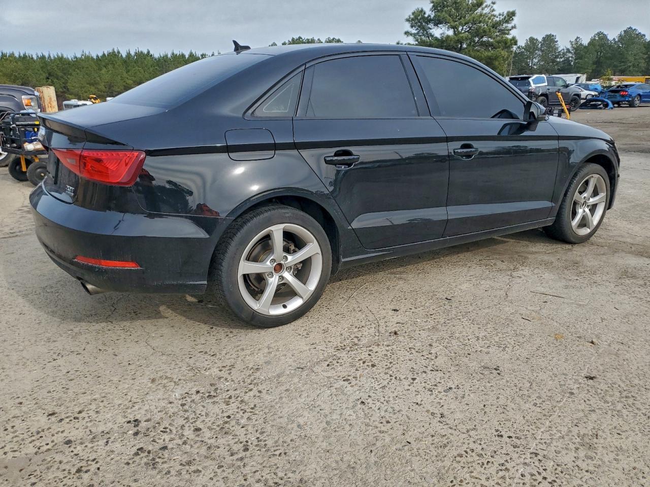 2015 AUDI A3 PREMIUM photo 3
