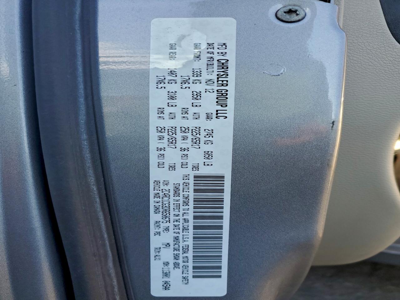 2013 CHRYSLER TOWN & COUNTRY TOURING L photo 14