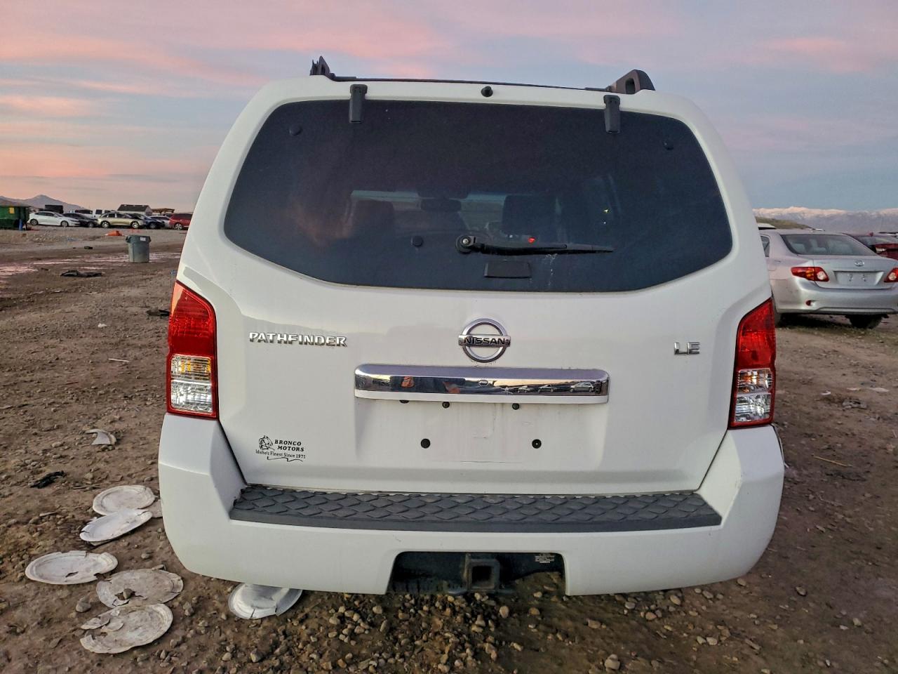 2011 NISSAN PATHFINDER S photo 6