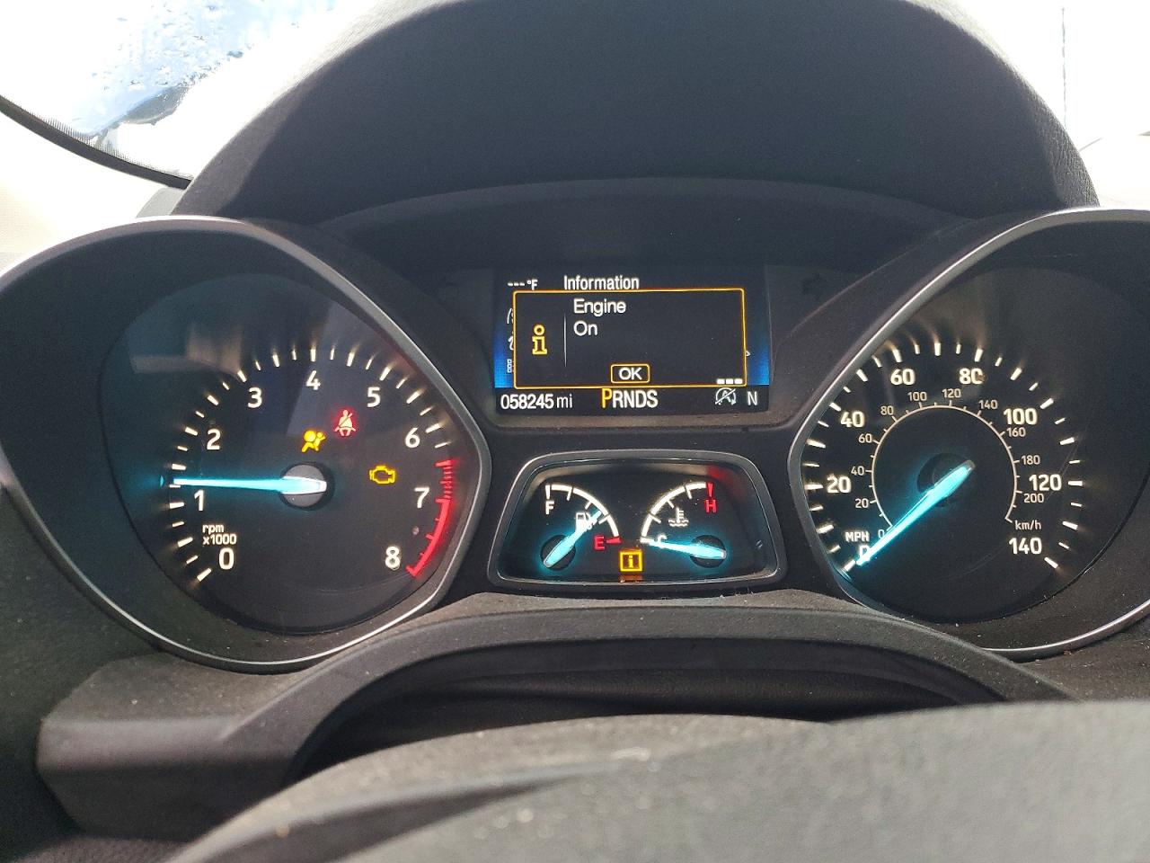 2017 FORD ESCAPE SE photo 9