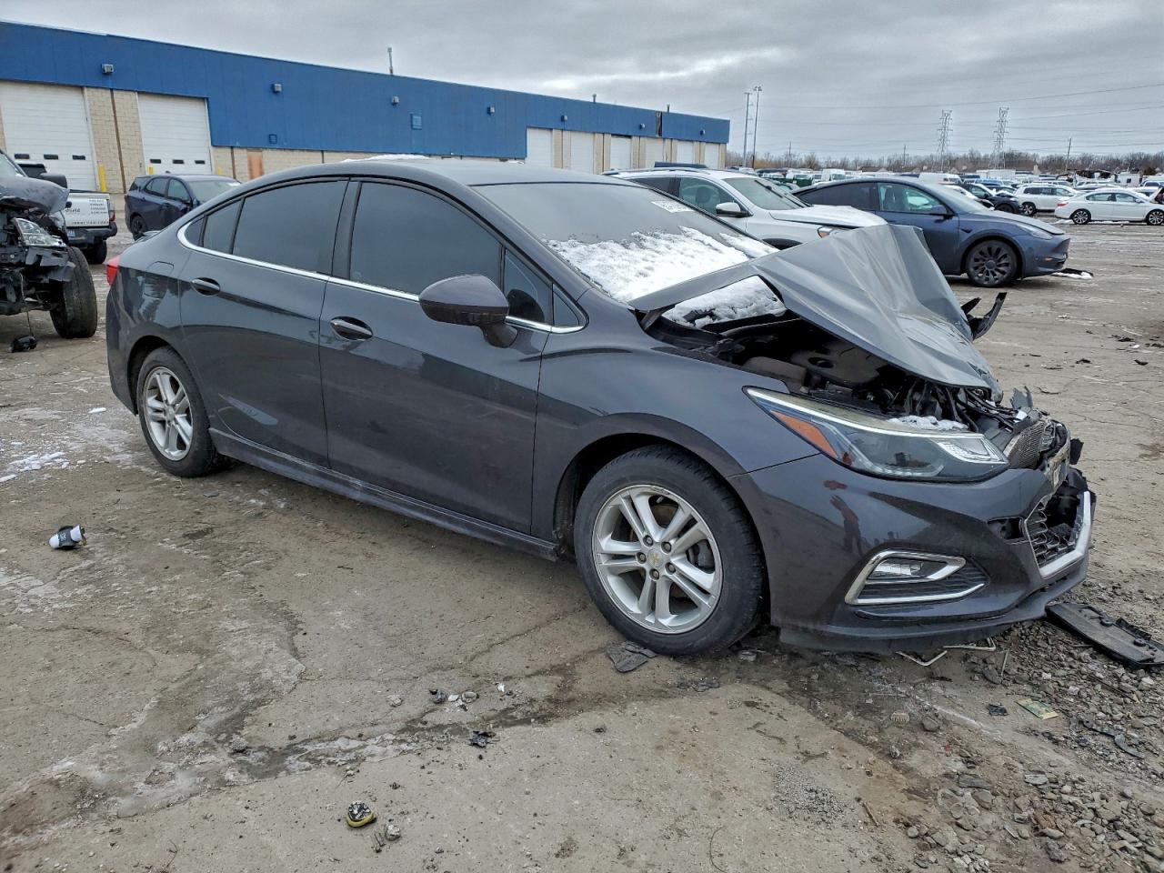 2017 CHEVROLET CRUZE LT photo 4