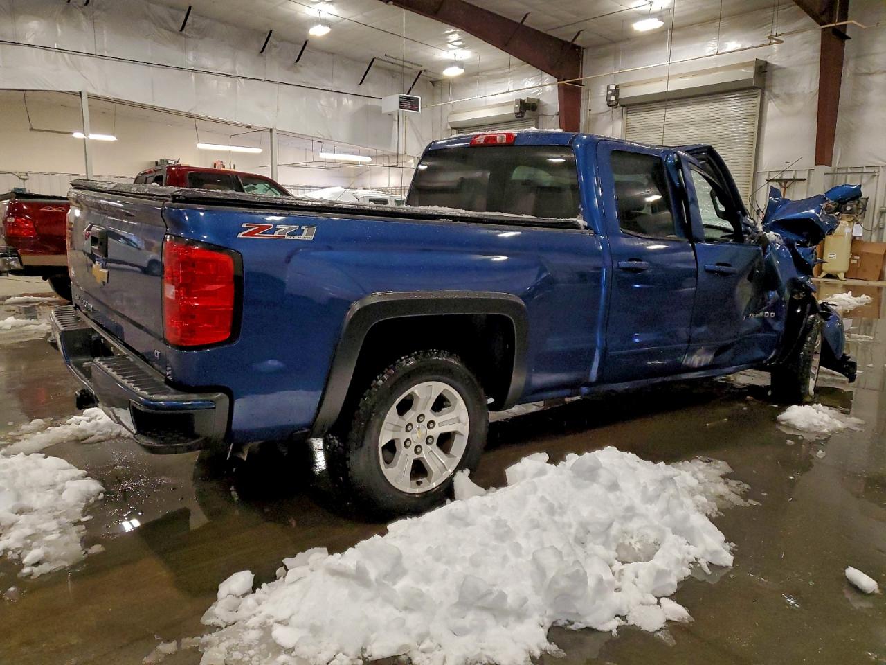 2016 CHEVROLET SILVERADO K1500 LT photo 3