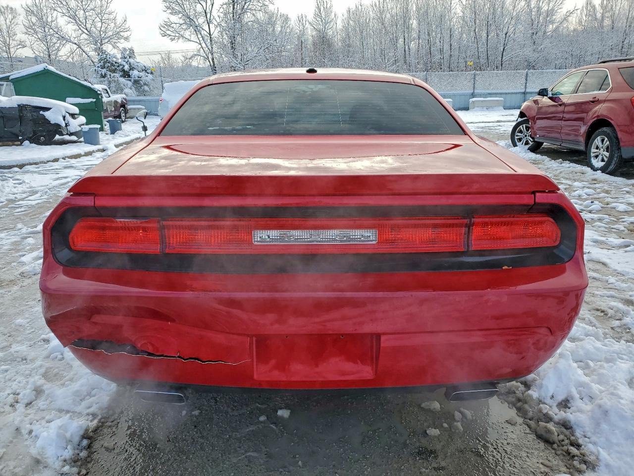 2012 DODGE CHALLENGER SXT photo 6